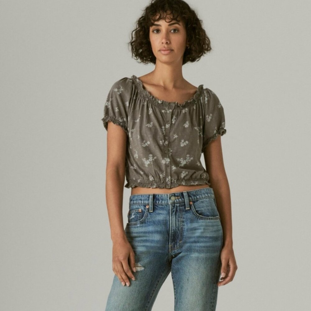 Bubble Hem Cropped Floral Gray Short Sleeved Tee M NWT